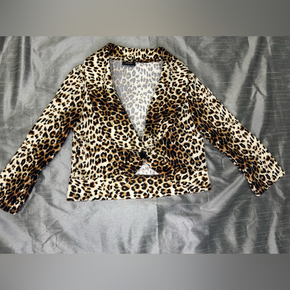 Stylish Leopard cropped jacket - Picture 4 of 9